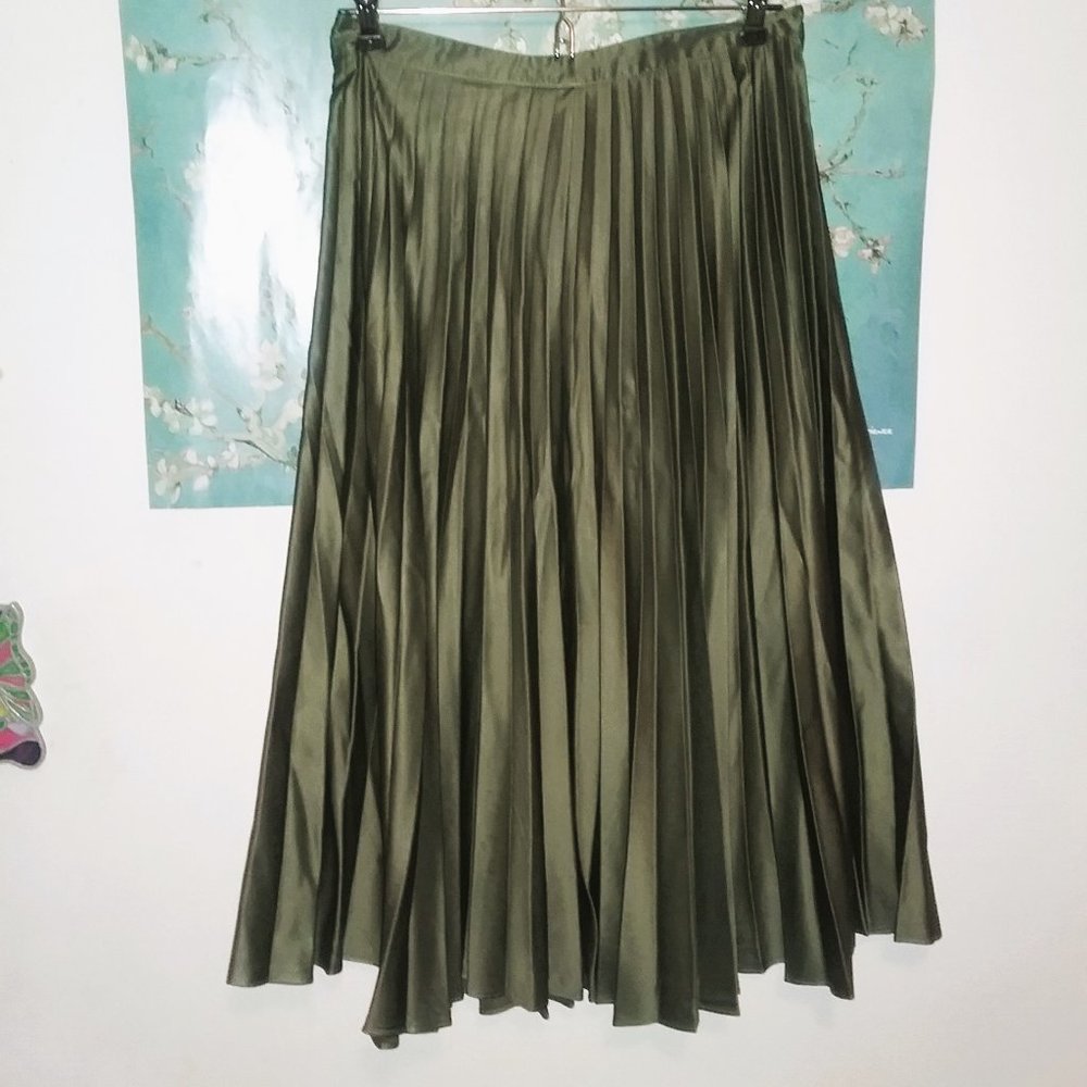 Topshop Olive Green Satin Pleated Midi Skirt
